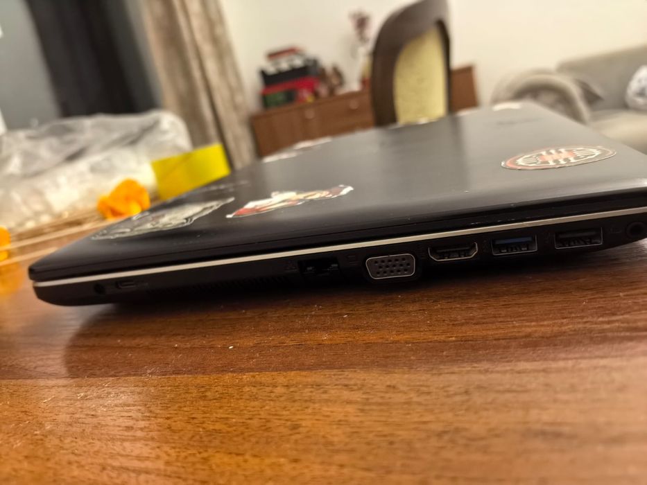 ноутбук ASUS VivoBook Max X541