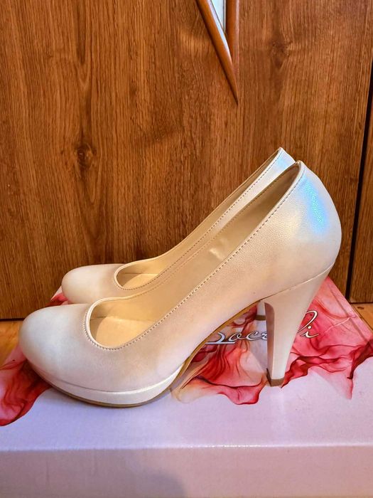 Официални обувки номер 37 - ток 8см