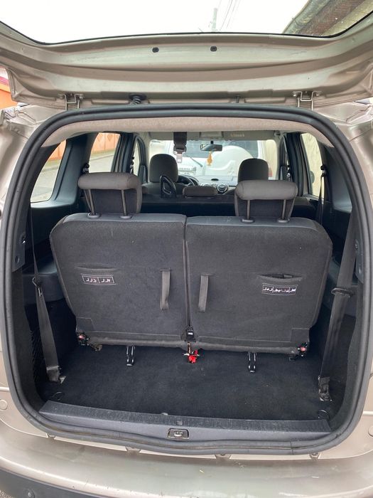Dacia Lodgy 7 locuri