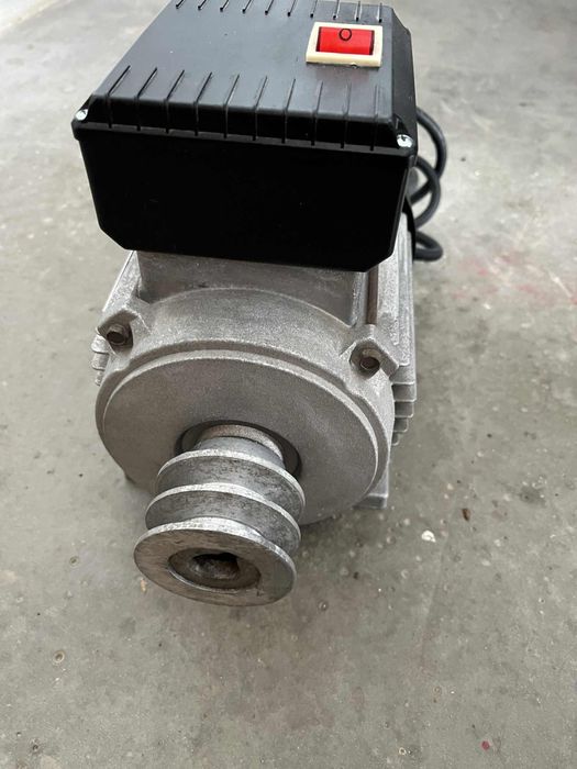 Motor electric  monofazat Nou