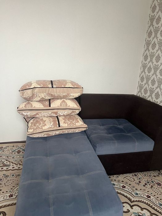 Диван для гостиной