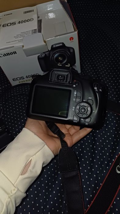 Canon eos 4000D 18-55
