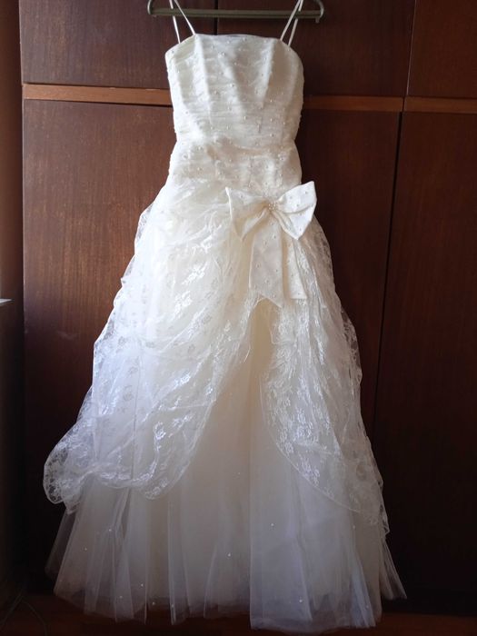 Булчинска рокля с перли