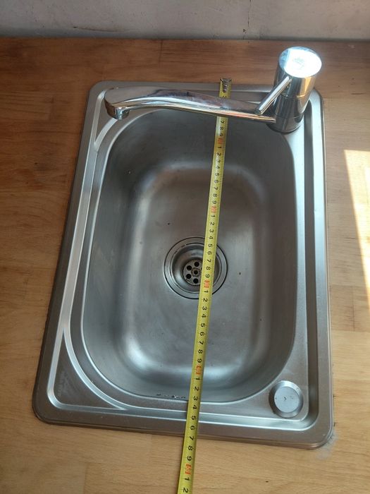 Плот за кухня с мивка и батерия