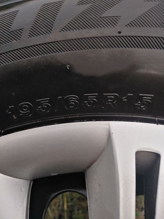 Vând cauciucuri M+S, 195/65R15