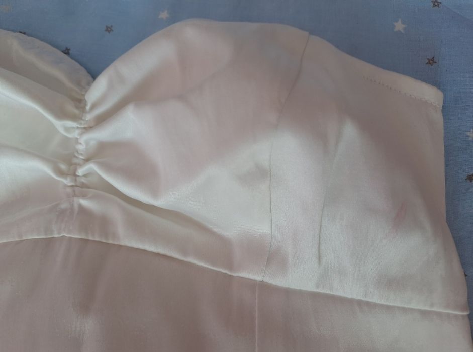 Бюстиета по 2 евро за брой