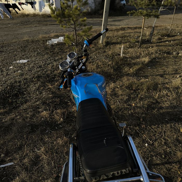 Продам мотоцикл 200 кубов