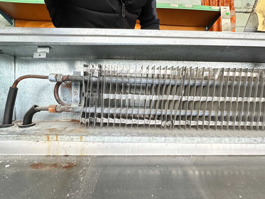 Холодильник витрина 2 та бор