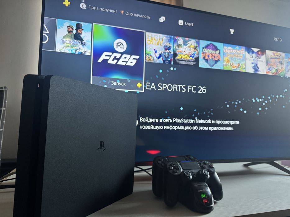 PS4 slim (два джойстика) PS Plus FC 26  док станция игры