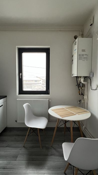 Inchiriez garsoniera moderna