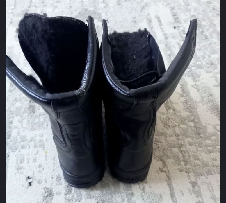 Продаю берцы бу .