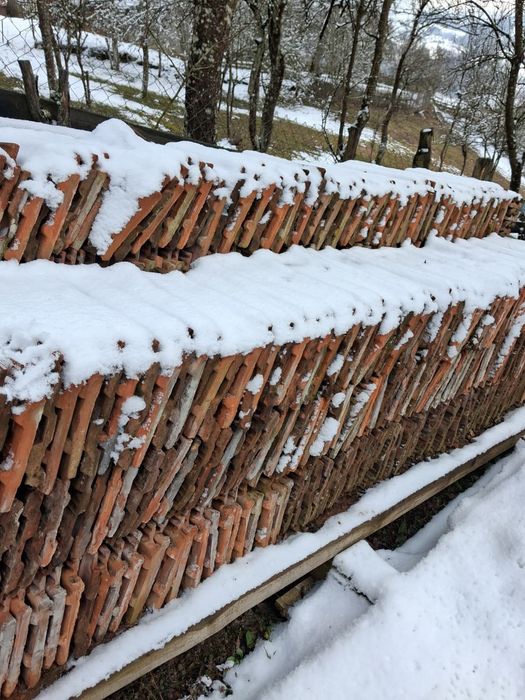 Vând țiglă ceramică