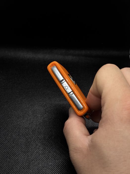 Carcasă cheie Volvo portocalie – compatibilă 2018+ (4 butoane)