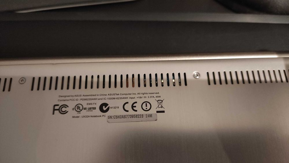 Лаптоп Asus ux32a