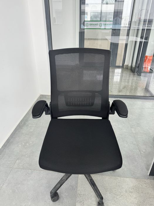 Ofis mebellari sotiladi