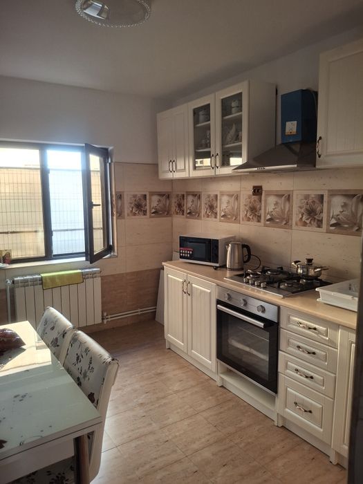 Vând casa cu 375metri renovata  noua cu toate condițiile
