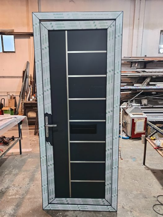 Tamplarie pvc și Aluminiu
