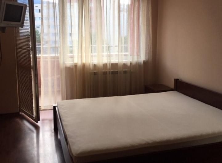 Дава се под наем Двустаен апартамент в София, Студентски град - 68 кв.м за 600 € - Снимка #2