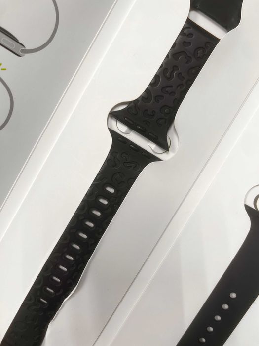 Часы Apple Watch 7