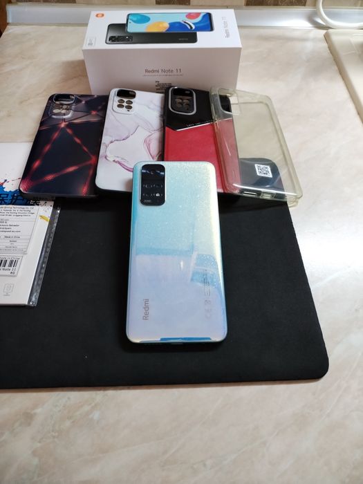 Продавам  Xiaomi Redmi Note 11