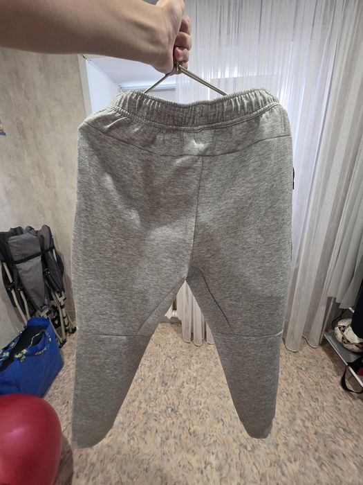 продам низ от найк теч флис