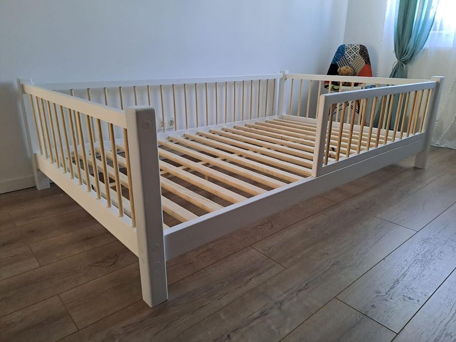 Pat Montessori copii din lemn masiv – la comandă | Livrare în toată ța