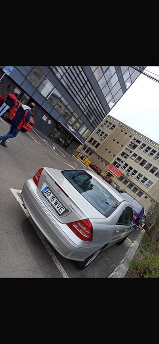 Vand autoturism Mercedes-Benz, an fabricație 2002