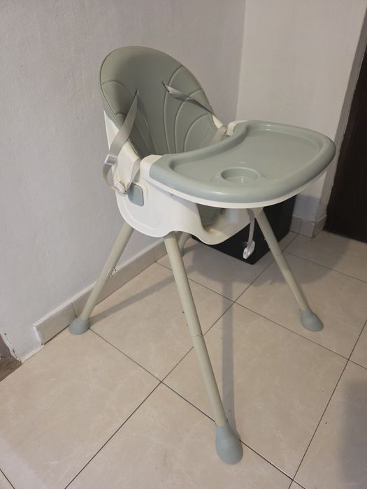 Scaun de masă pentru copii