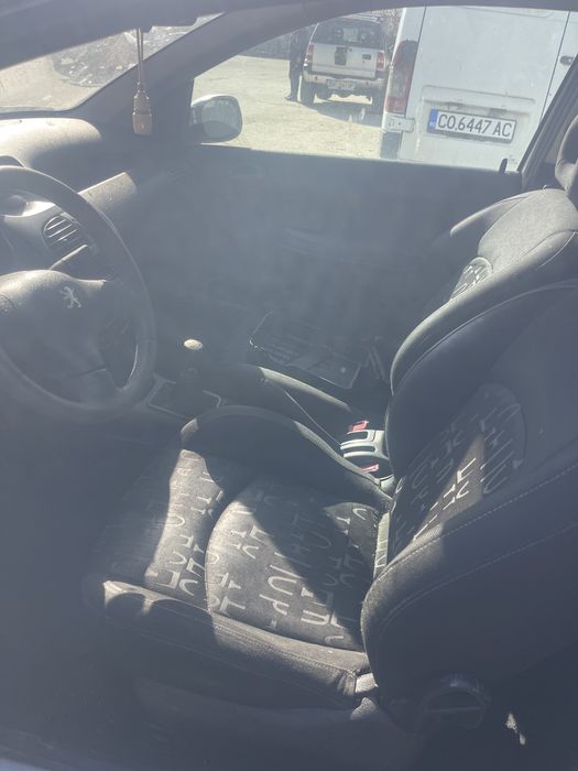 Peugeot 206 na chasti  пежо 206 на части