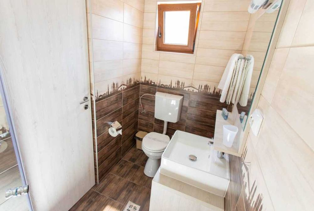 Дава се под наем Двустаен апартамент в Пловдив, Южен - 60 кв.м за 265.2 € - Снимка #3