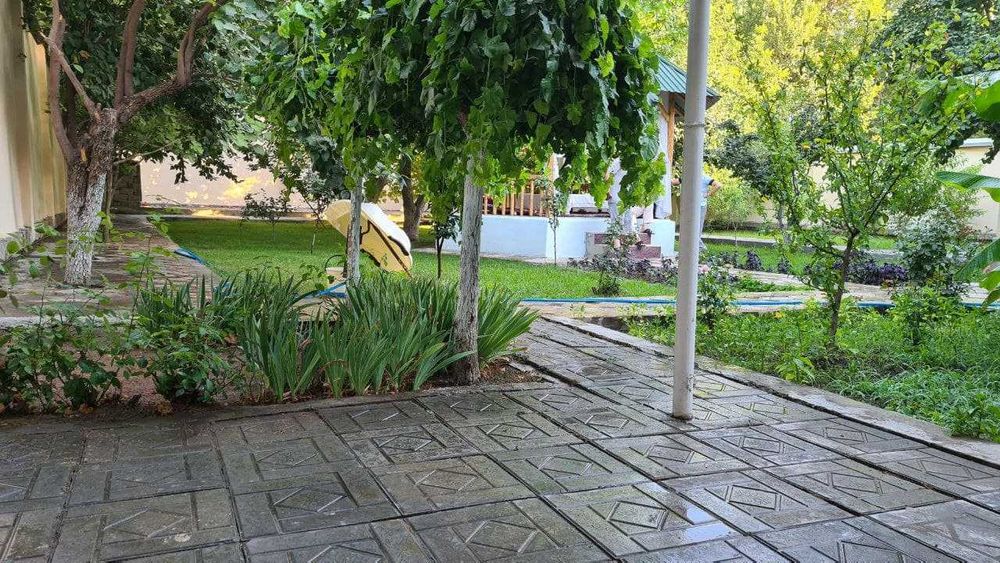 Ер нархида Ўзбекона файзли ховли сотилади! СРОЧНА!!!