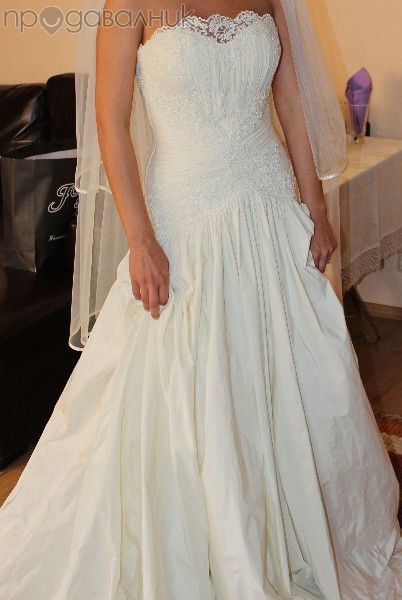 Уникална сватбена рокля