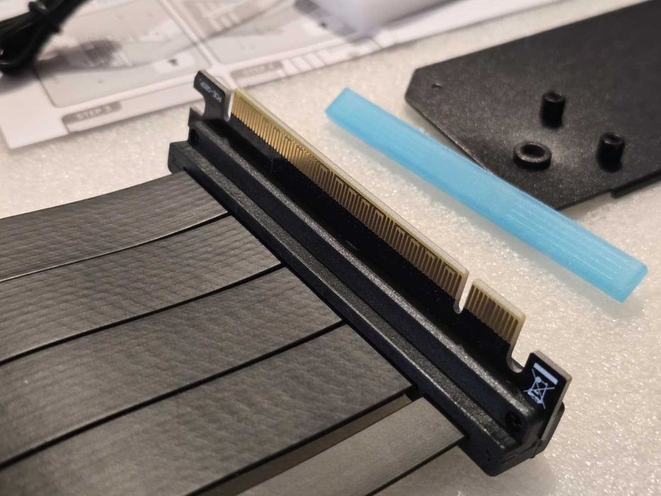 Suport GPU vertical, cablu de extensie, viteză 4.0, modul ARGB, 90°