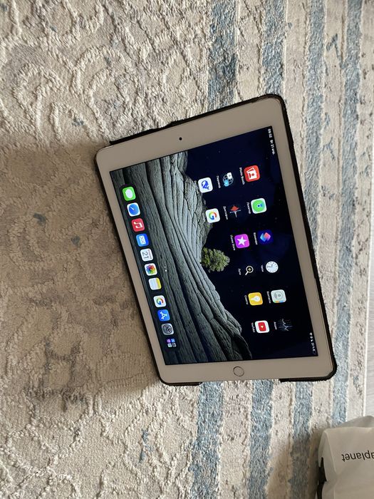 Ipad air 2 продаю