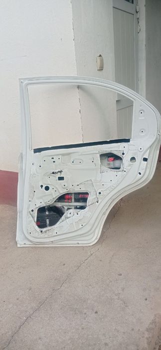 Nexia 3ni o'ng orqa eshigi