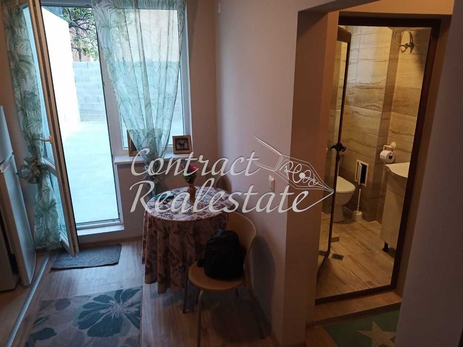 Дава се под наем Двустаен апартамент в Варна, Възраждане 1 - 45 кв.м за 306 € - Снимка #4