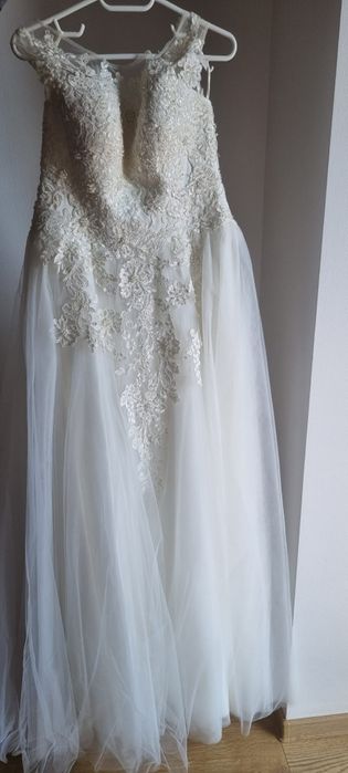 Rochie mireasa nouă
