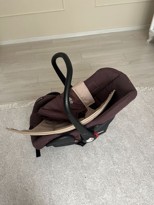 Бебешки столче за кола