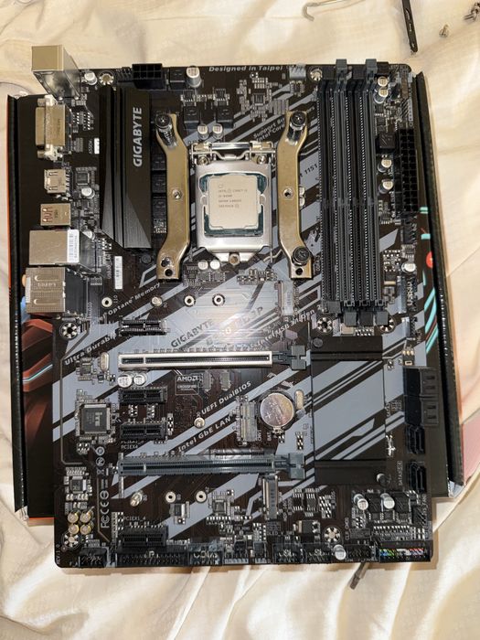 Kit Upgrade Intel - Placă de bază B360 + Procesor i5-9400F + Cooler (Socket 1151)