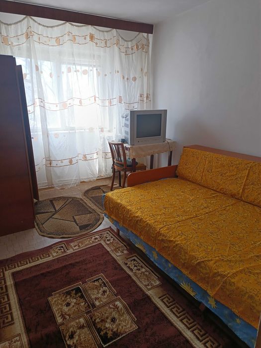 Coleg/ a apartament/ Camera închiriat cartier Popa Șapcă central/chirie