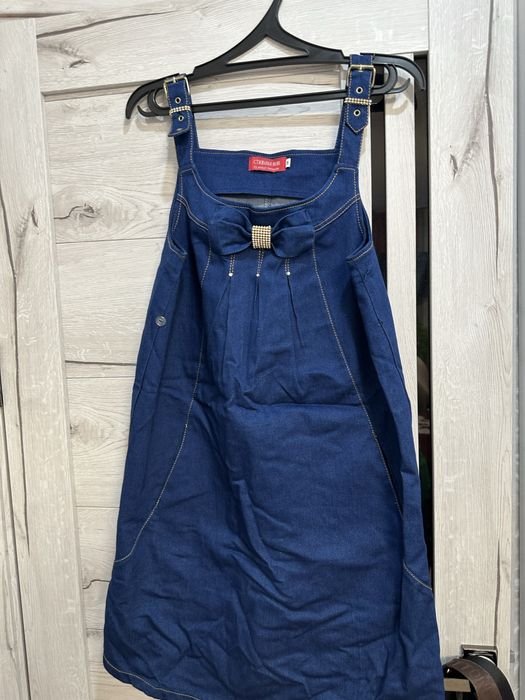 Продам платье комбинезое для беременных и джинсы дл беременяшек