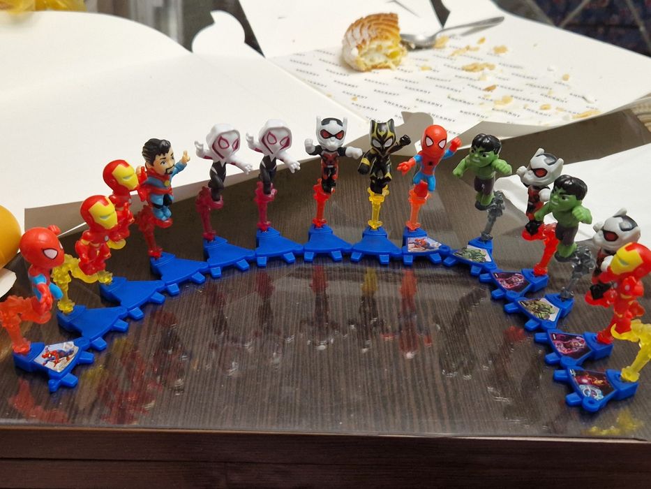 Marvel киндер повторки