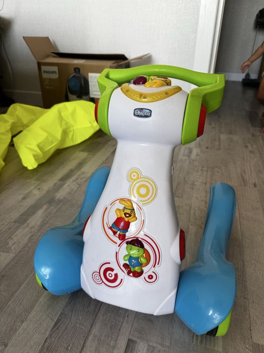 Ходунки Chicco музыкальные