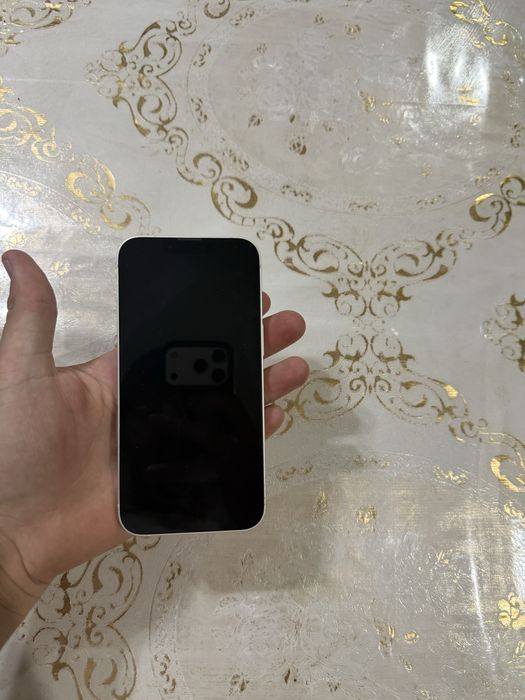Продам iphone 13