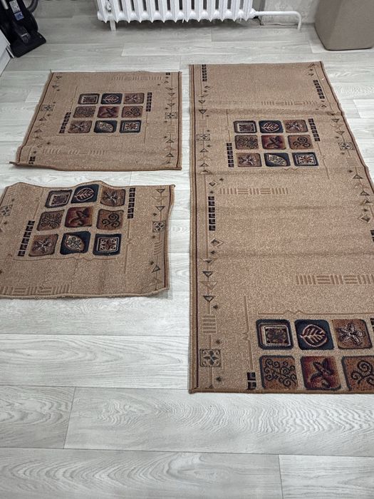 Продам три ковра