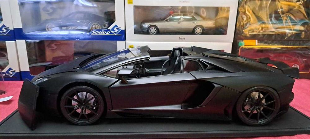 Pocher Lamborghini Aventador 1:8 – kit premium