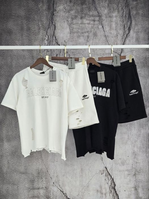 Compleu Balenciaga Calitate TOP