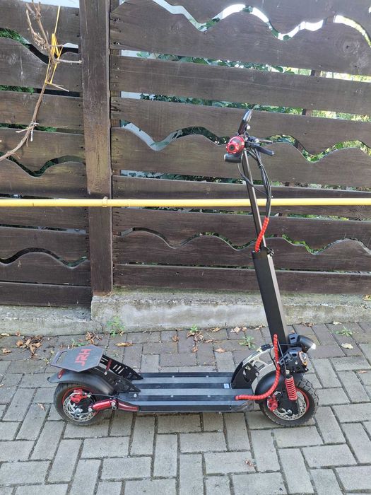 De vanzare trotineta electrica JRH T16 in conditii foarte bune
