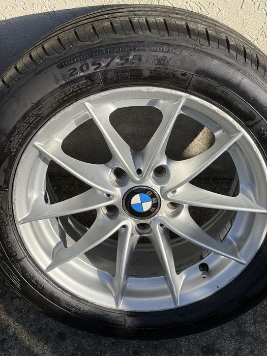 Jeante bmw dimensiunea 205/55r16 cu anvelope