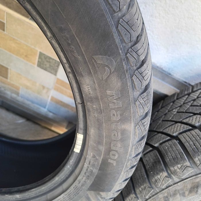 Зимни Гуми 235/50 R18 101V